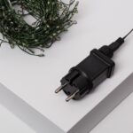 Guirlande LED extérieure à câble vert avec petites diodes et prise secteur noire deux broches