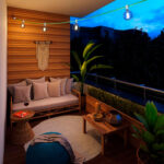 Guirlande lumineuse extérieure verte avec douilles blanches E27 et ampoules suspendues