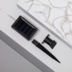 Guirlande LED solaire avec panneau, piquet de fixation et câble transparent