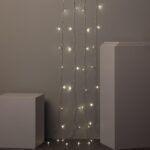 Guirlande LED, fil noir, petites ampoules blanc chaud, suspension verticale décorative