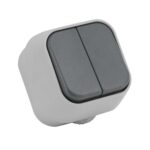 Interrupteur double IP54 de surface, boutons gris foncé, boîtier plastique blanc cassé