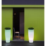 Jardinière lumineuse extérieure haute LED, pot conique éclairé avec petite plante verte