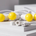 Guirlande lumineuse extérieure blanche avec ampoules LED G45 jaunes et connecteurs vissés