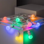 Guirlande LED multicolore étanche 5,5m avec 8 ampoules G45 colorées, câble extérieur