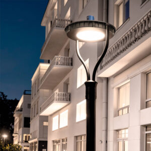 Lampadaire LED 150W Luxia avec Capteur Crépusculaire