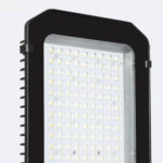 Lampadaire LED noir à panneau rectangulaire avec matrice de LED pour éclairage extérieur