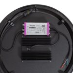 Lampadaire LED ouvert montrant driver Philips, dissipateur thermique noir et câblage