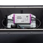 Driver LED Philips Xitanium monté sur support métallique, câbles connectés