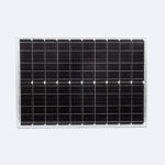 Panneau solaire rectangulaire à cellules noires dans cadre aluminium