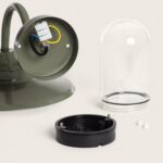 Applique murale extérieure verte aluminium, globe en verre transparent et socle de fixation visible