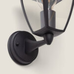 Applique murale extérieure en aluminium noir mat, forme lanterne avec verre et bras inférieur