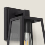 Lampe murale extérieure noire en aluminium et verre, forme lanterne avec ampoule visible