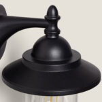 Lampe murale extérieure en métal noir mat avec abat-jour rond et globe en verre