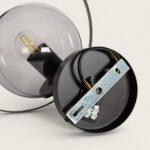 Applique murale extérieure noire en métal avec globe en verre fumé et support de fixation