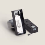 Applique murale LED noire en métal avec transformateur apparent et vis de fixation