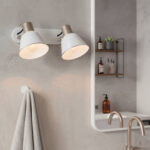 Applique murale double spots métal blanc et laiton brossé orientable pour salle de bain