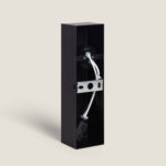 Applique murale noire en métal rectangulaire, boîtier ouvert avec câblage et support de fixation