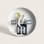 Lampe suspendue rosace blanche avec câble PVC blanc, bornier de connexion et fil de terre