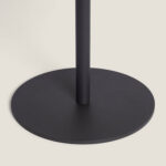 Lampe à poser base ronde noire en métal mat avec tige verticale