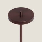 Lampe à poser en métal bronze, disque supérieur plat et tige cylindrique