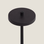 Lampe à poser noire en métal, disque plat sur tige