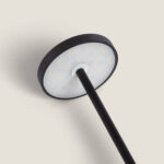 Lampe à poser LED noire tête circulaire en métal sur tige