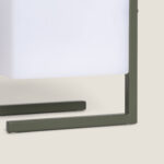 Lampe à poser LED portable avec cadre métallique kaki et diffuseur blanc rectangulaire