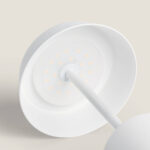 Lampe à poser blanche LED abat-jour circulaire creux avec tige fine