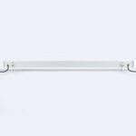 Projecteur linéaire LED blanc 100 cm, profil slim avec supports de fixation et câbles visibles