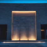 Projecteur linéaire mural blanc chaud pour éclairage de façade extérieur