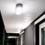 Plafonnier LED extérieur ovale blanc, fixation plafond avec diffuseur opalin