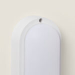 Plafonnier LED ovale blanc avec diffuseur opalin et boîtier incurvé