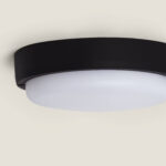 Plafonnier rond noir avec diffuseur blanc opalin, montage plafond, finition mate