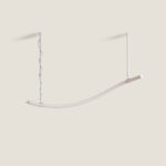 Plafonnier LED suspendu incurvé blanc profilé linéaire minimaliste avec câbles de fixation