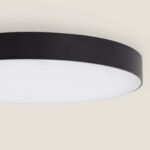 Plafonnier rond LED noir à diffuseur blanc, montage affleurant au plafond