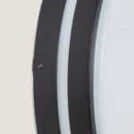 Plafonnier extérieur rond en aluminium, cadre gris foncé et diffuseur blanc, montage plafond