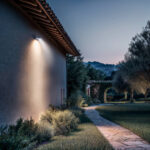 Projecteur LED extérieur mural blanc, éclairage dirigé vers le bas