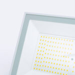 Projecteur LED rectangulaire blanc avec matrice de puces LED jaune visibles