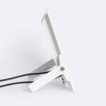 Projecteur LED 150W slim blanc, support réglable en métal et câbles d'alimentation visibles