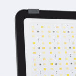 Projecteur LED extérieur rectangulaire noir, panneau SMD visible avec matrice de LED et cadre noir