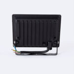 Projecteur LED extérieur noir rectangulaire, ailettes dissipateur, support métallique et câble d'alimentation avec conducteurs dénudés