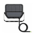 Projecteur LED extérieur gris foncé, boîtier métal rectangulaire, fixation équerre et câble d'alimentation apparent