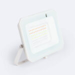 Projecteur LED carré blanc à support inclinable, matrice LED visible, boîtier compact