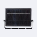 Panneau solaire rectangulaire noir avec support de fixation orientable pour projecteur extérieur