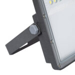 Projecteur LED extérieur gris métallisé avec support réglable et fixation par boulon hexagonal