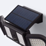 Projecteur solaire LED noir mural avec panneau solaire incliné et détecteur de mouvement PIR, panneaux LED latéraux