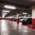 Réglettes LED étanches linéaires pour plafond, éclairage blanc en montage de surface dans parking souterrain