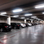 Réglette LED étanche montée au plafond, profil mince blanc, éclairage pour parking souterrain