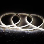 Ruban LED 24V SMD 120 LED/m 5m 10W/m 1000lm/m Largeur 8mm Coupe 5cm IP65 Blanc froid 6000K