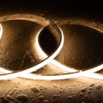 Ruban LED silicone flexible blanc neutre enroulé avec gouttes d'eau